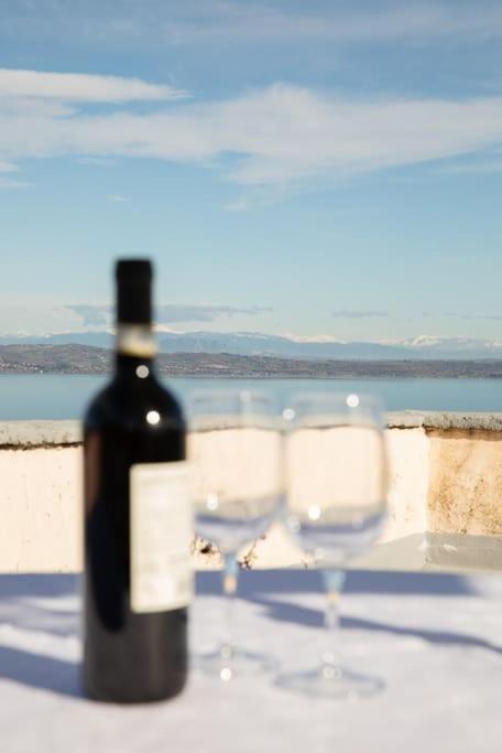 La Terrazza Nel Borgo Apartment Bracciano  Luaran gambar